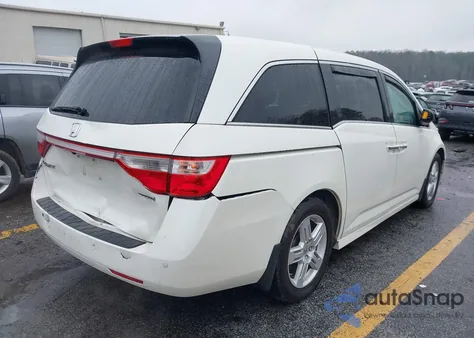2013 Honda Odyssey Touring/Touring Elite from USA, damaged, VIN 5FNRL5H96DB047748